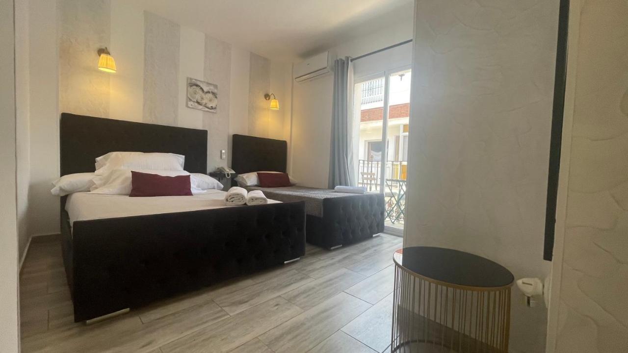 Hotel Boutique Andalucia Fuengirola Bagian luar foto